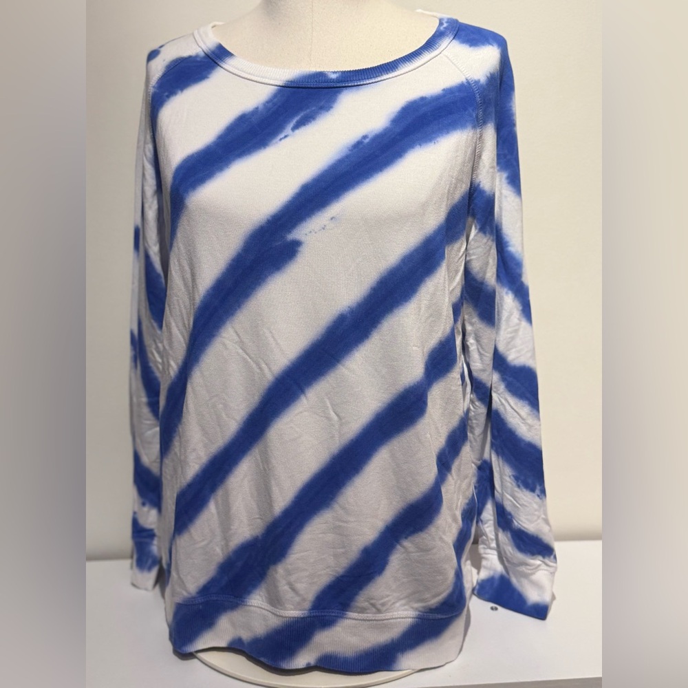 Tribal Blue & White Tie-Dye Long Sleeve Women's Top